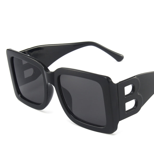 Classic Black Luxury Brand Women's sunglasses Ladies Trendy Designer Square Sun Glasses Retro B-Decorative Shades Eyewear UV400
